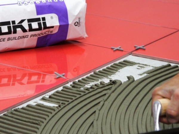Клей для керамической плитки — обзор лучших производителей и свойства качественного состава (110 фото)