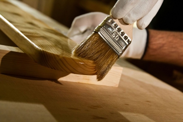 Морилка — правила нанесения состава и советы по качественной тонировке древесины (110 фото)