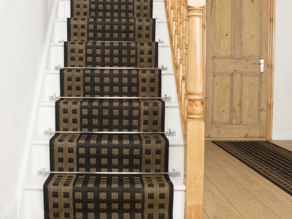 Настил ковра на деревянные лестницы — укладка покрытия и инструкция по подбору отделочных материалов (90 фото)