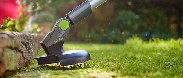 ТОП-7 лучших аккумуляторных триммеров для травы, характеристики, отзывы