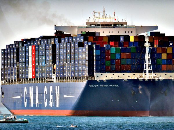 Морские контейнеры: почему в них удобно транспортировать грузы